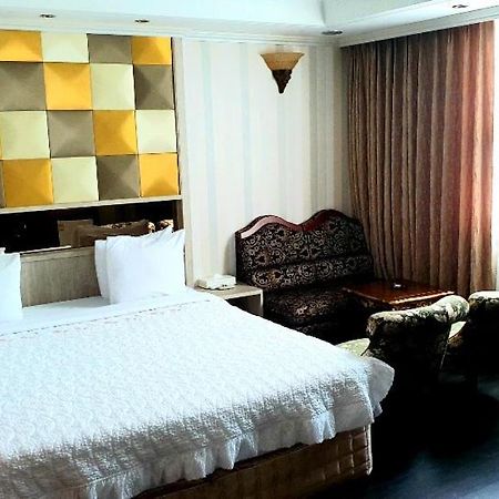 Sungsan Hotel Чханвон Экстерьер фото