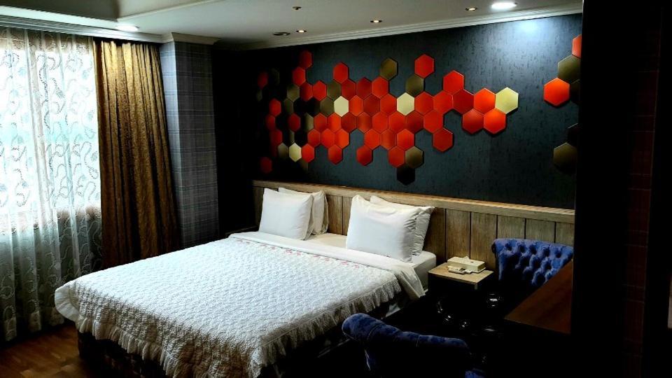 Sungsan Hotel Чханвон Экстерьер фото